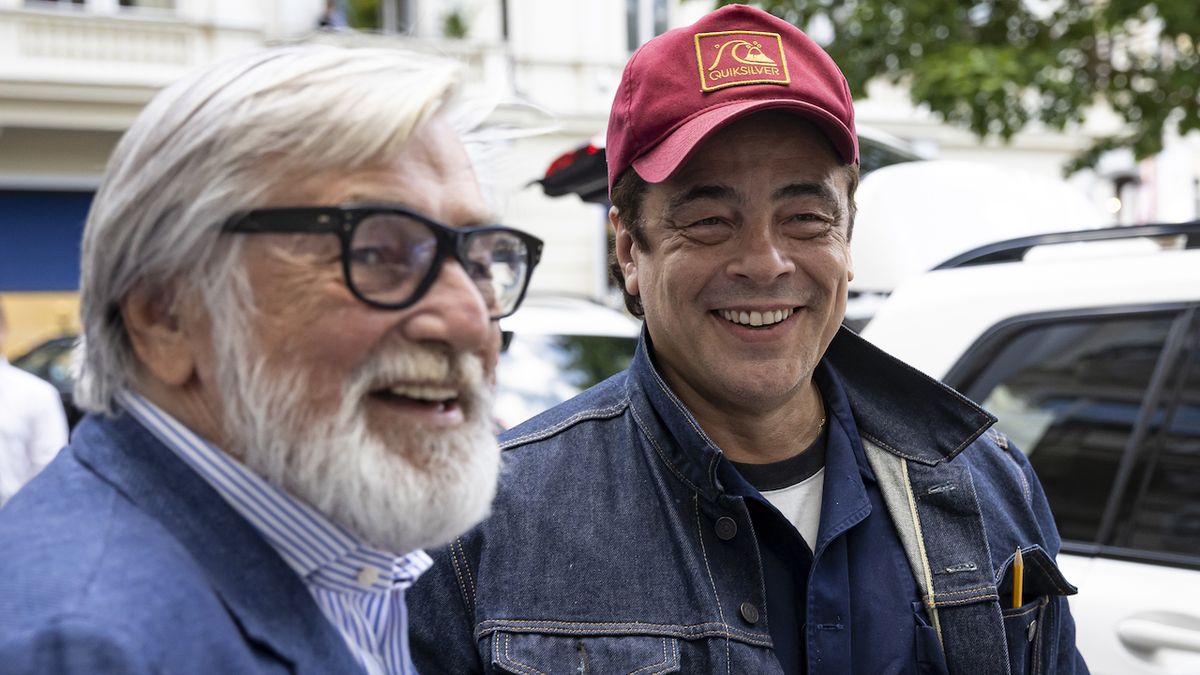 Držitel Oscara Benicio Del Toro dorazil do Varů
